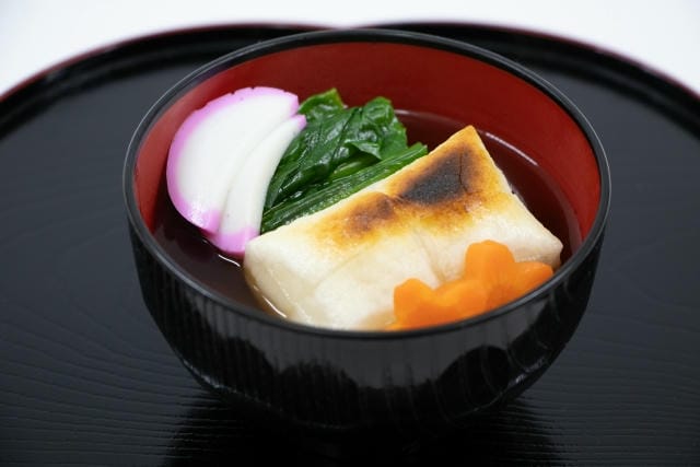 お雑煮と味噌汁の違いはなに？役割と定義の違い＆歴史的背景