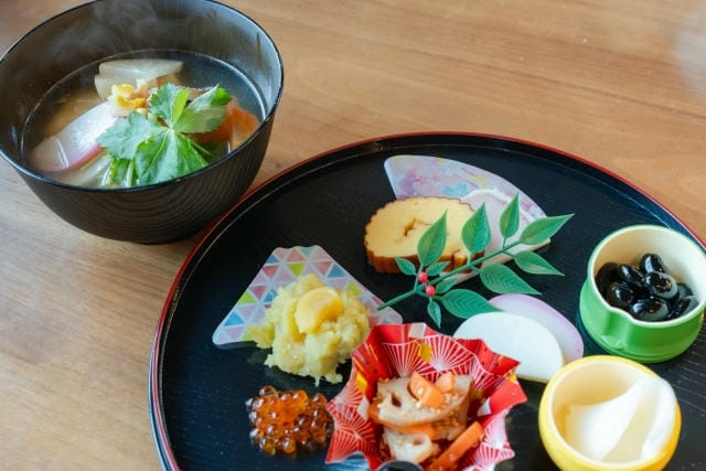お雑煮はおせち料理なのか？厳密なカテゴリー分けと定義について